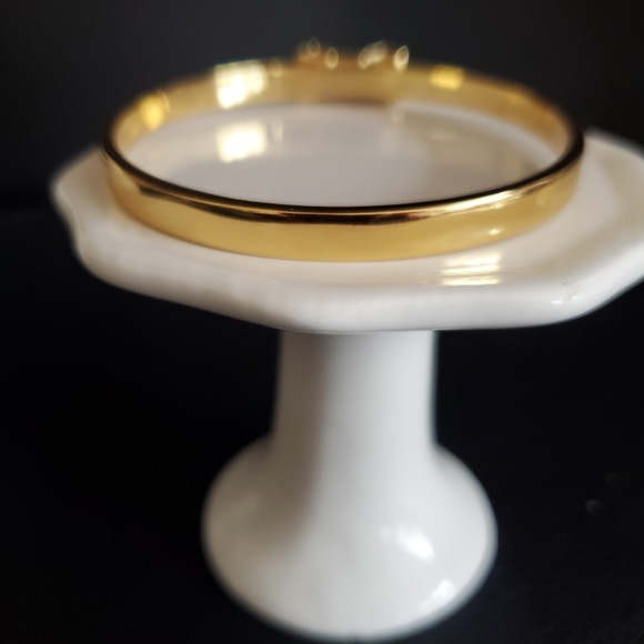 Kate Spade New York TAKE A BOW Gold Plated Bangle Bracelet Casual Everyday - Picture 3 of 7